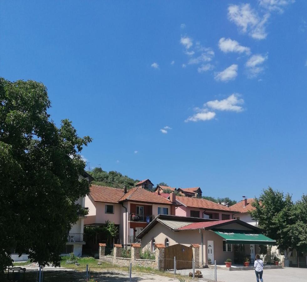 Višegrad Apartman Dukat מראה חיצוני תמונה